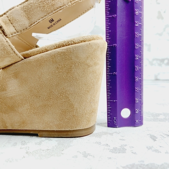 New Pelle Moda Kym Tan Suede Platform Wedge Sandals E739 - Picture 9 of 15